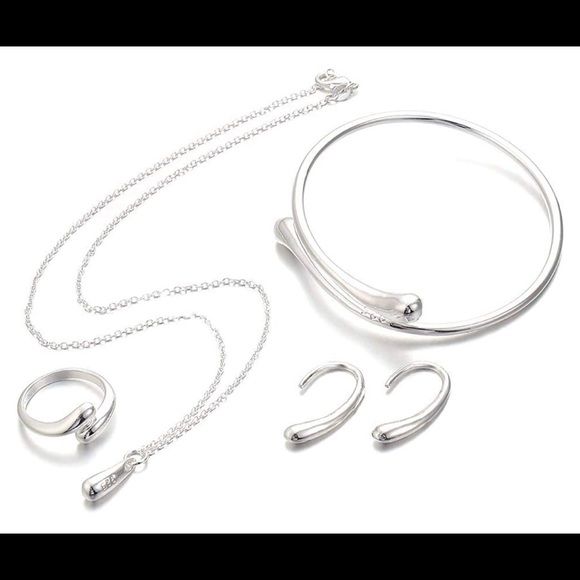 Fashion Silver Jewelry Set - Picture 2 of 4